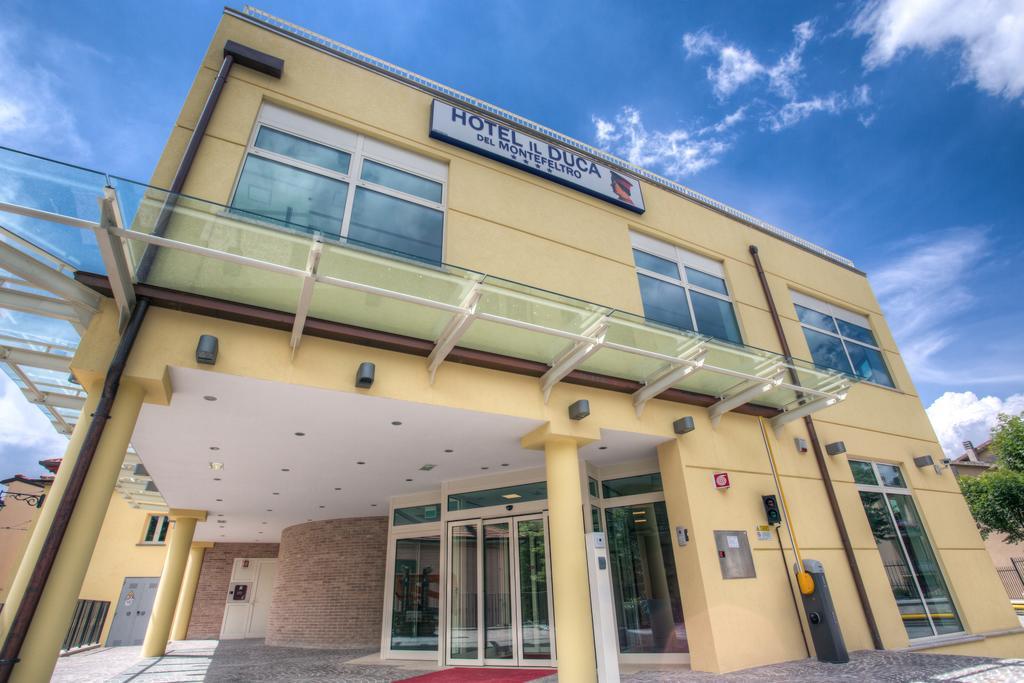 פנאבילי Hotel Il Duca Del Montefeltro מראה חיצוני תמונה